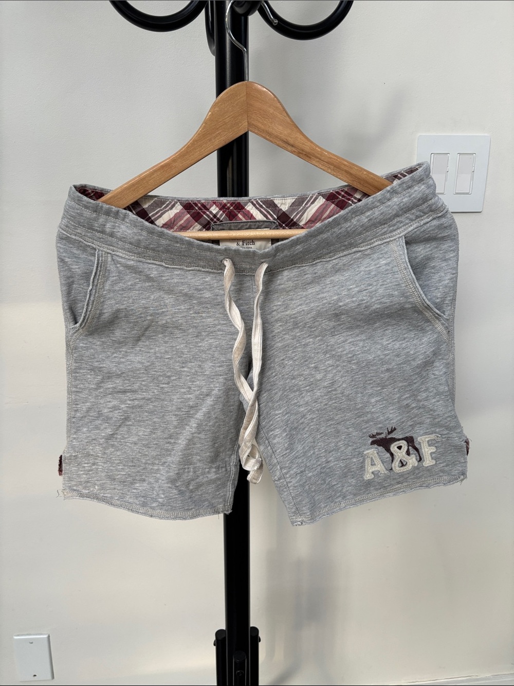 Abercrombie & Fitch Light Gray Women's Athletic Drawstring Shorts